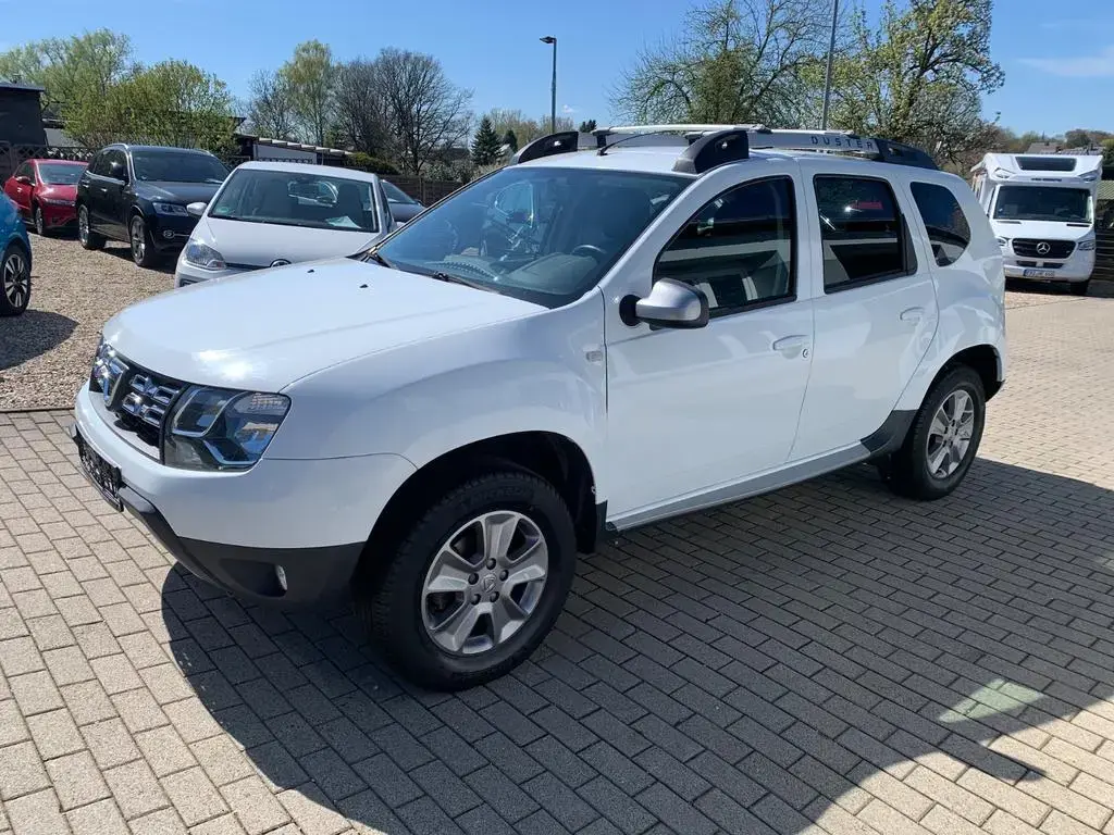 Main__Slider__Photo:Dacia Duster I Prestige 1,2 TCE Leder AHK Temp. 78TKM 11/2016-1