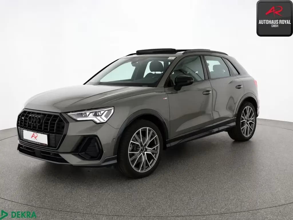 Main__Slider__Photo:Audi Q3 40 TFSI qu S LINE PANO,MATRIX,360GRAD,KEYLESS 07/2019-0