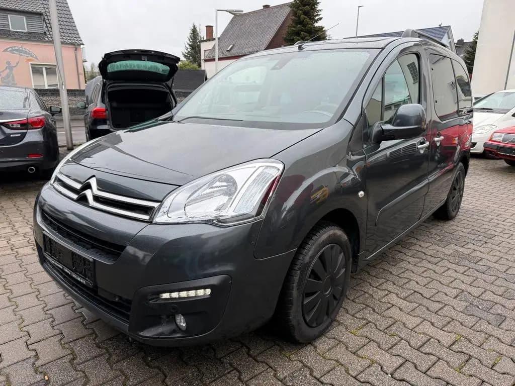 Main__Slider__Photo:Citroën Berlingo Selection, Tüv, 1. Hand, Klima 02/2017-0