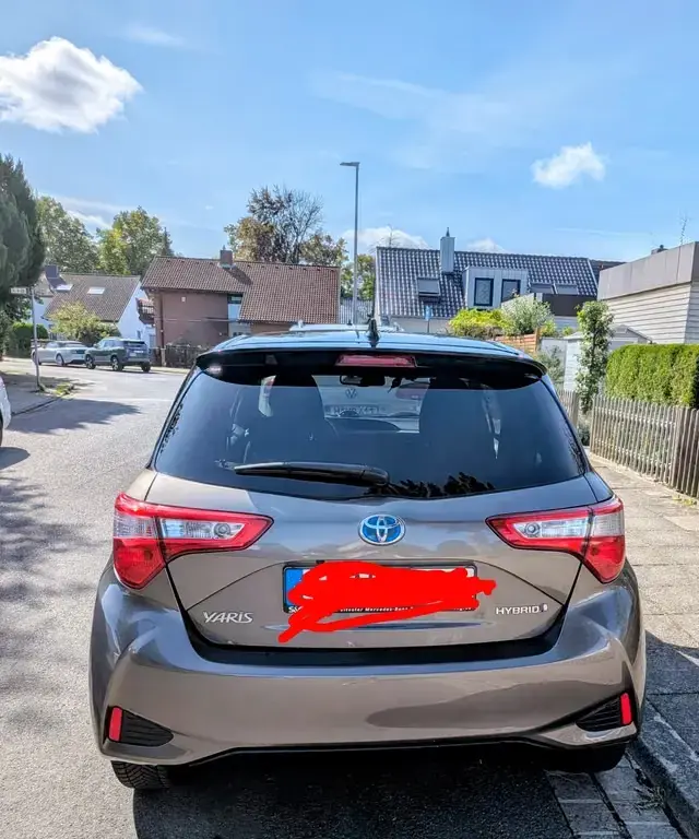 Main__Slider__Photo:Toyota Yaris 1,5-l-VVT-i Hybrid CVT - 08/2018-1