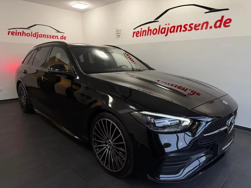 Main__Slider__Photo:Mercedes-Benz C-Class T d 4M AMG Pano Distro+ Dig.Light Standh. 03/2022-0