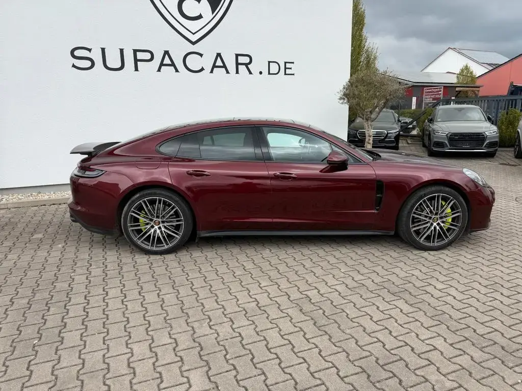 Main__Slider__Photo:Porsche Panamera 4 E-Hybrid*SAGA*Sportchr*PANO*360*HUD 02/2021-1