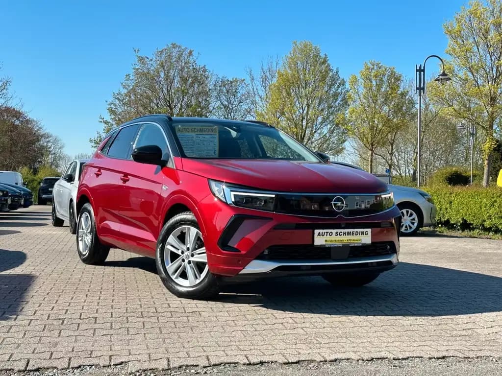 Main__Slider__Photo:Opel Grandland 1.2 Elegance 130PS/Navi/Kamera/DAB 01/2023-0