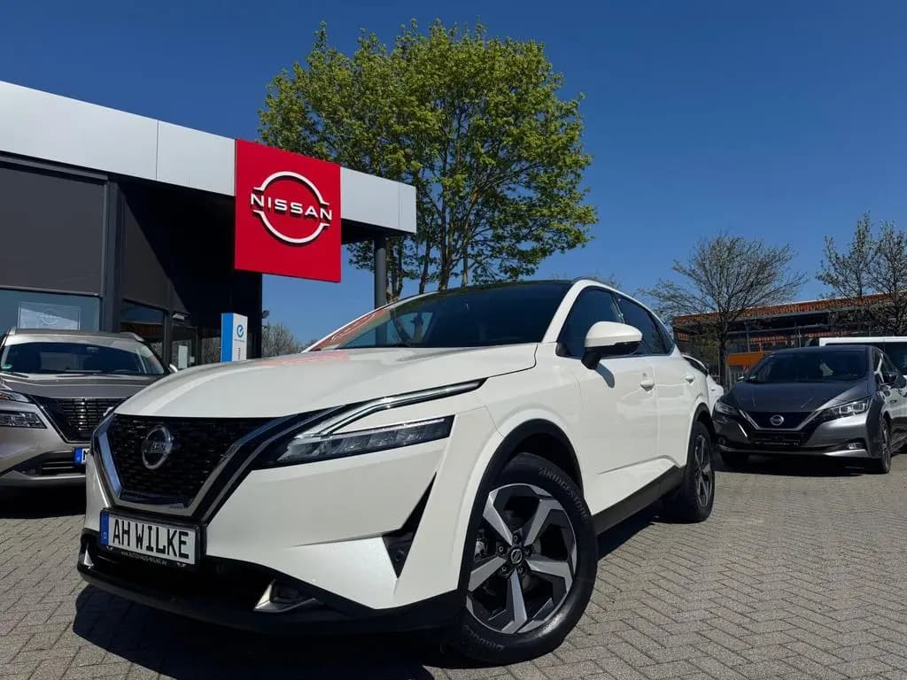 Main__Slider__Photo:Nissan Qashqai 1.3 DIG-T MHEV Xtronic N-Connecta/PANORA 03/2022-0
