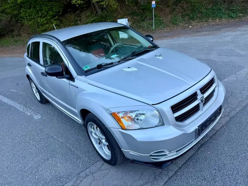 Main__Slider__Photo:Dodge Caliber SXT 2.0 CVT-Autom. Tüv4/28 8-Fach 08/2007-0