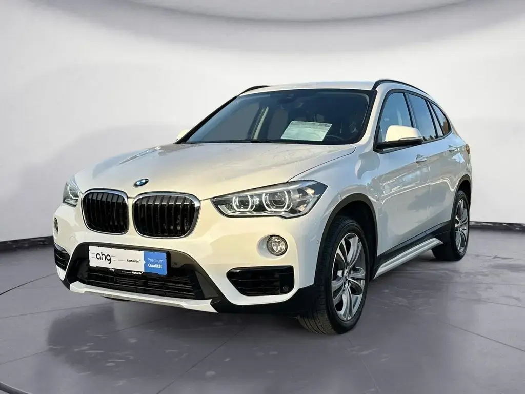 Main__Slider__Photo:BMW X1 xDrive20i Sport Line Navi Aut. PDC Sitzheizun 04/2018-1