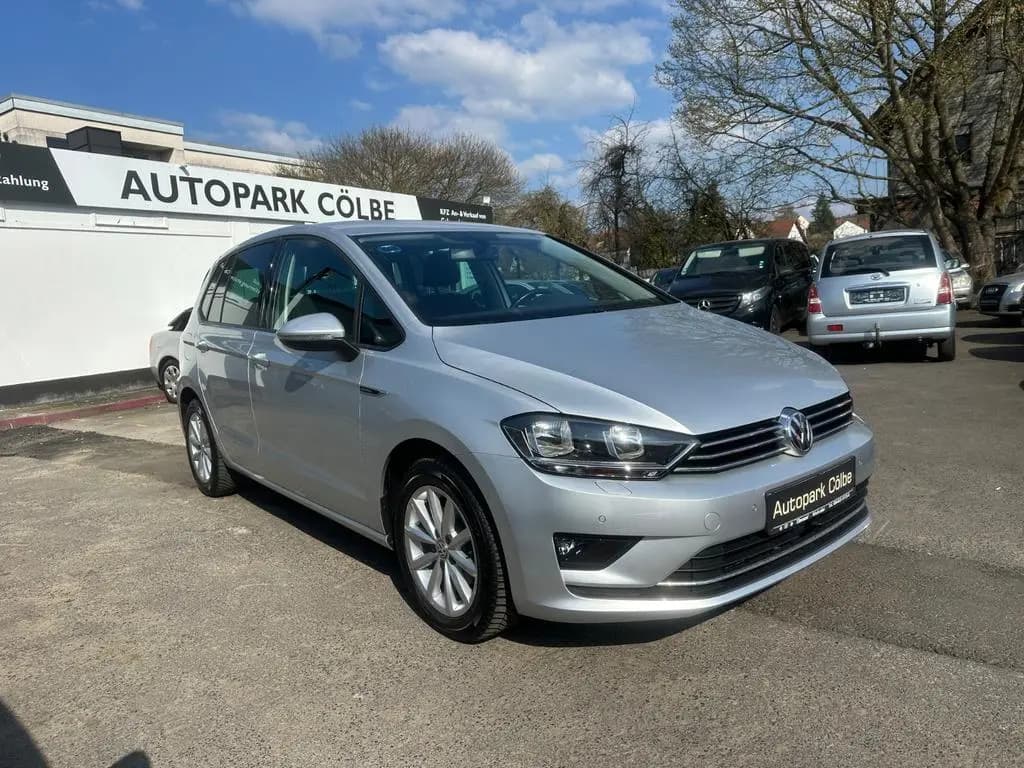Main__Slider__Photo:Volkswagen Golf Sportsvan VII Lounge/Start-Stopp*Automatik 04/2015-0
