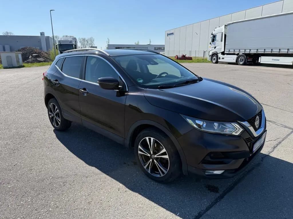 Main__Slider__Photo:Nissan Qashqai 1.7 dCi 4x4i *Allrad*Panorama* 04/2020-0