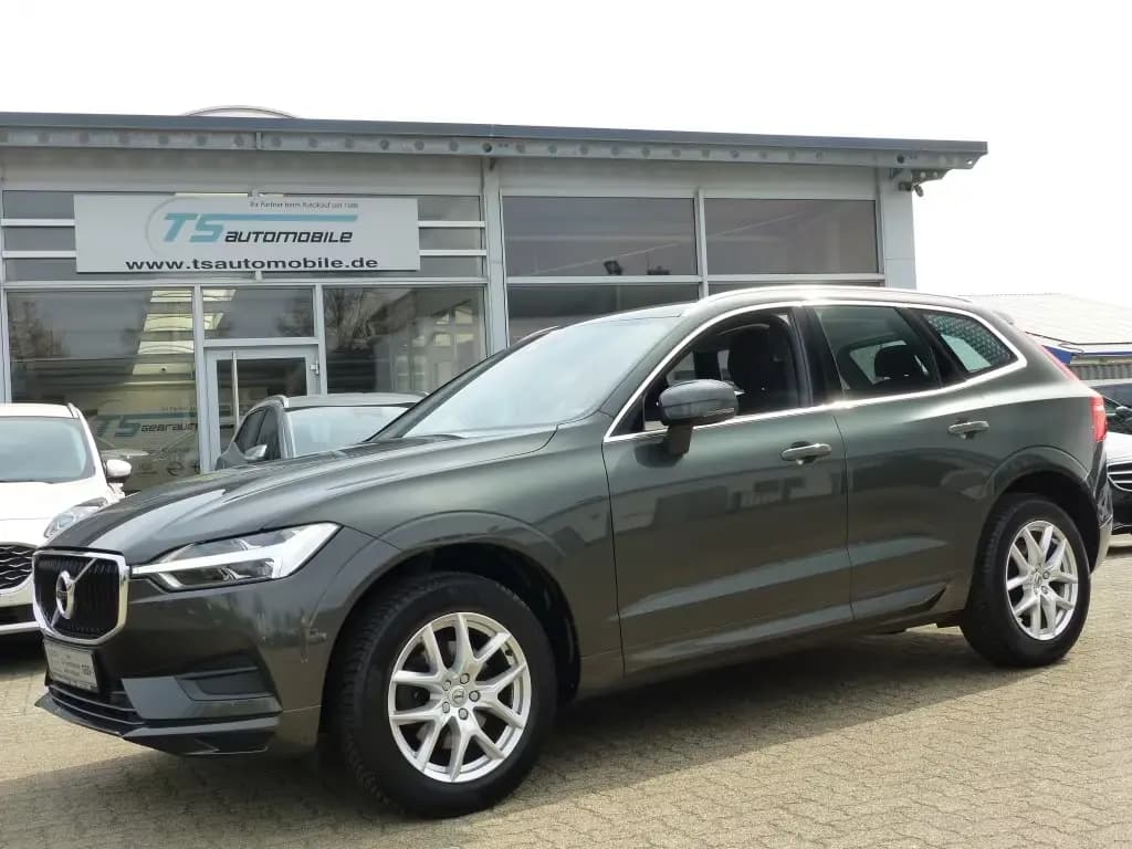 Main__Slider__Photo:Volvo XC60 Momentum Pro 2WD Leder+AHK+LED+Cam+Sound 01/2020-0