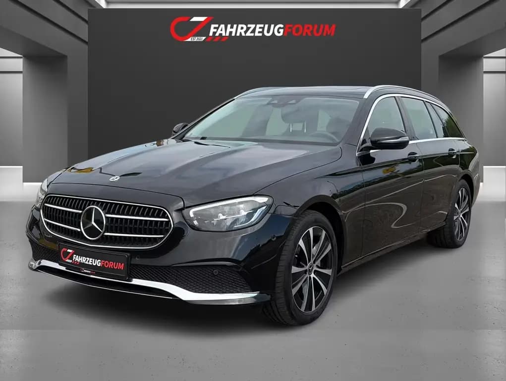 Main__Slider__Photo:Mercedes-Benz E 300 e*LED High*Schiebedach*Fahrassistenz-Paket 03/2022-0