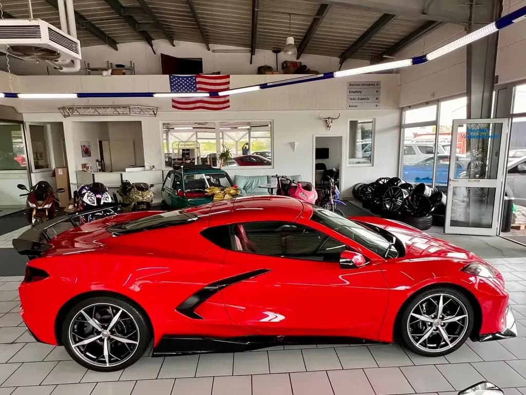 Main__Slider__Photo:Corvette C8 Stingray 2LT Targa Racing Sitze 10/2021-0