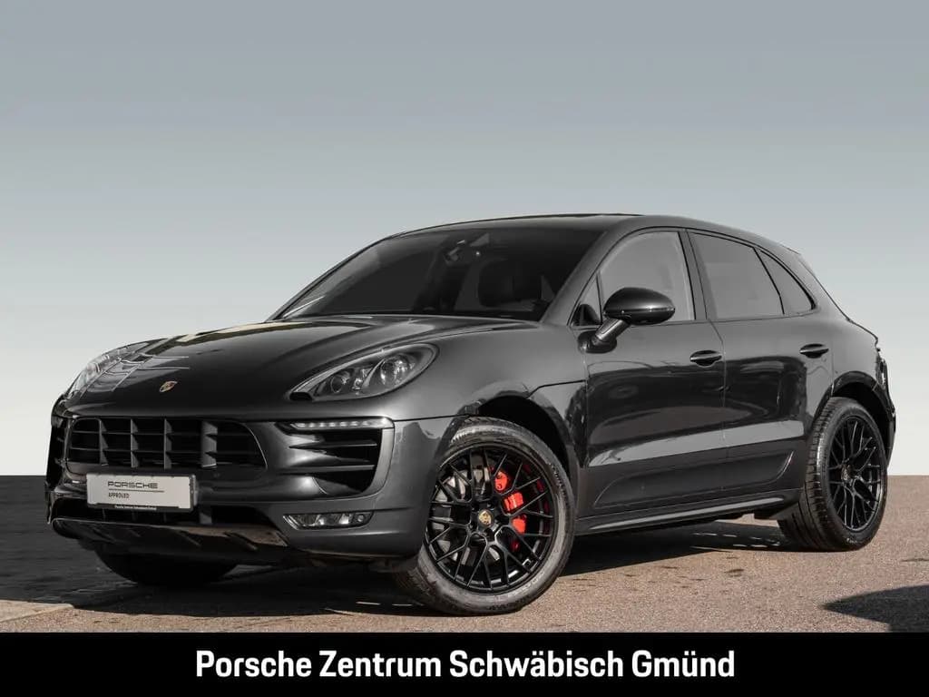 Main__Slider__Photo:Porsche Macan GTS Panoramadach Sportabgasanlage BOSE 02/2018-0
