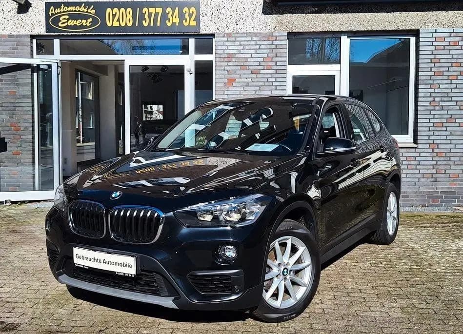Main__Slider__Photo:BMW X1 sDrive18i Automatik nur88Tkm Navi SCHIEBEDACH 08/2018-0