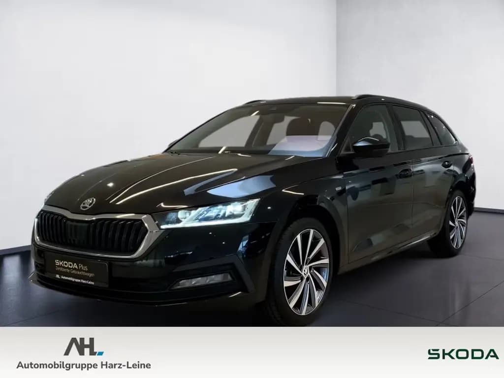 Main__Slider__Photo:Skoda Octavia Combi Ambition 1.5 TSI e-TEC 4xSHZ AUT 04/2022-0