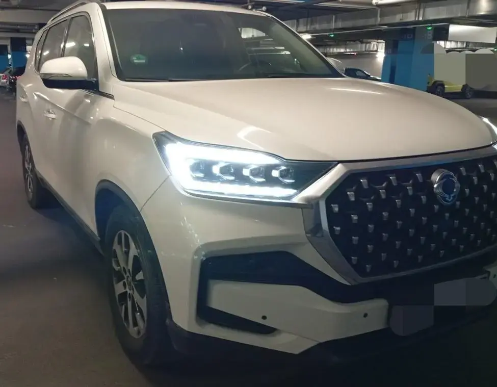 Main__Slider__Photo:Ssangyong Rexton 2.2 Diesel e-XDi 220 Quartz 4WD AT Quartz 07/2022-1