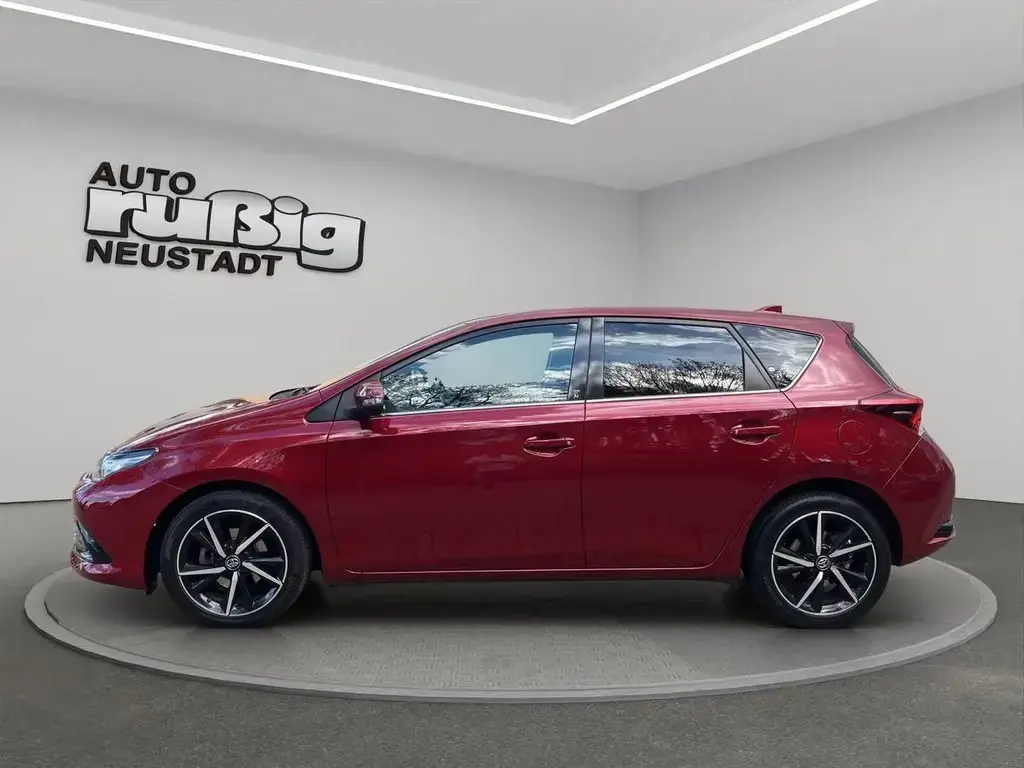 Main__Slider__Photo:Toyota Auris Team 1.2 16V Turbo 09/2018-1