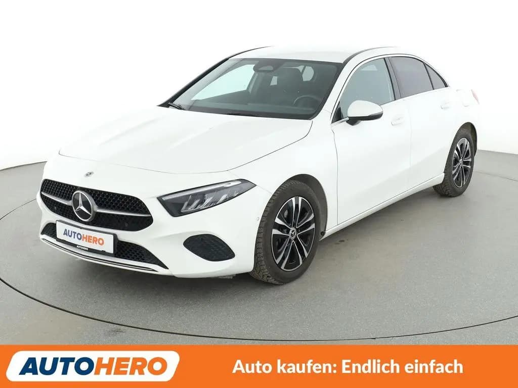 Main__Slider__Photo:Mercedes-Benz A-Class Limousine A 200 Progressive Aut.*NAVI* 03/2023-0