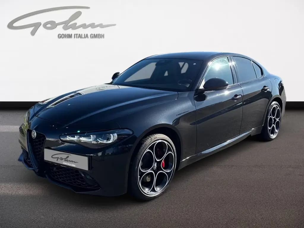 Main__Slider__Photo:Alfa Romeo Giulia Competizione Q4 11/2023-0