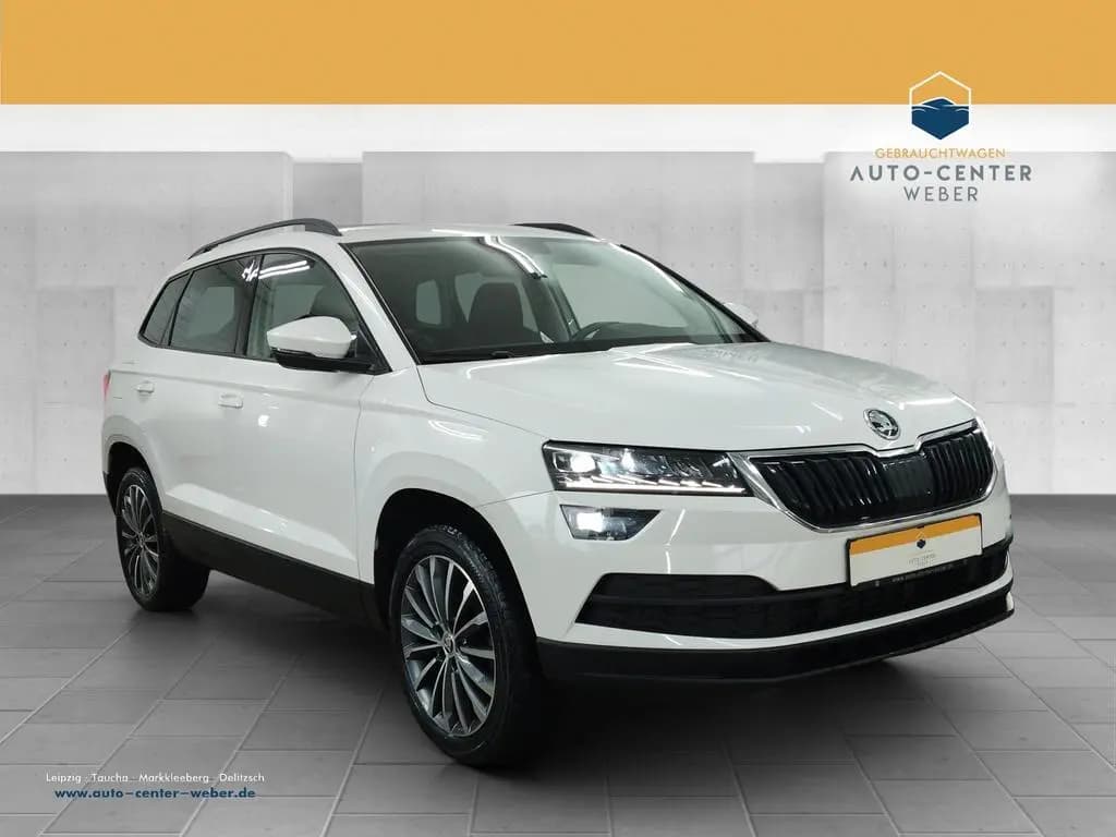 Main__Slider__Photo:Skoda Karoq 1.5 TSI Style DynLicht*Fernlichtass. 06/2019-0