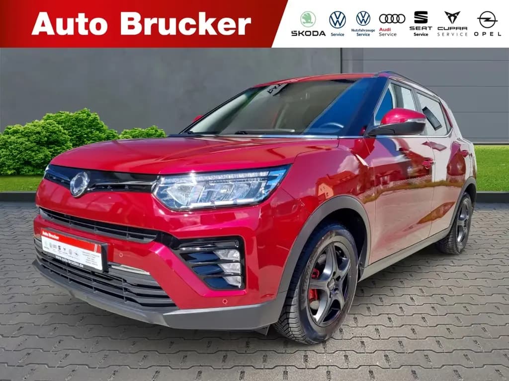 Main__Slider__Photo:Ssangyong Tivoli Sapphire 4x2 1.5 T-GDI Navigation 03/2022-0