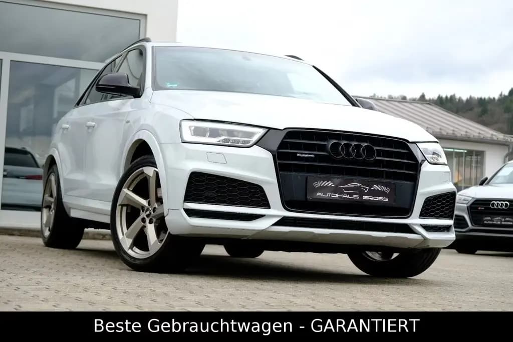 Main__Slider__Photo:Audi Q3 2.0 TFSI quattro S-tr."3xS-Line"Compet."LED" 08/2017-0