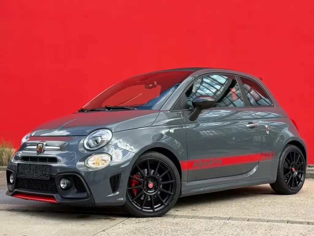 Main__Slider__Photo:Abarth 695C XSR Yamaha Limited Edition*Akrapovic* 10/2018-0