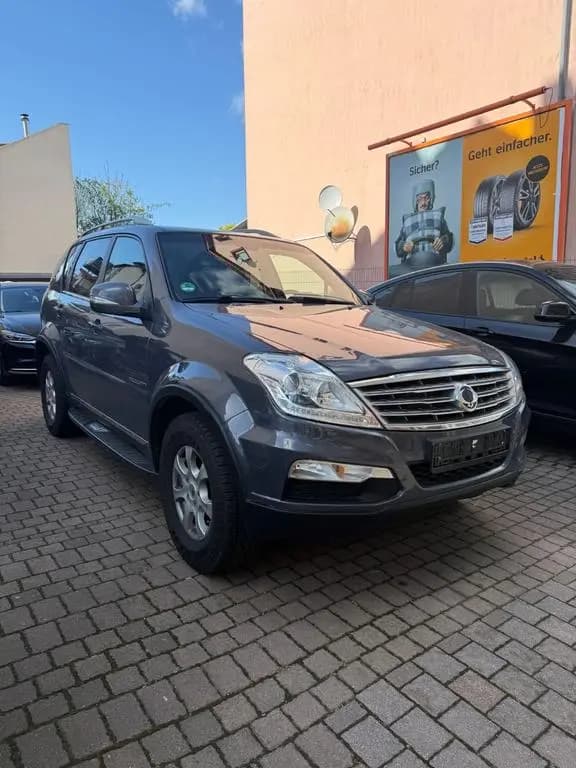 Main__Slider__Photo:Ssangyong Rexton 4WD 7-Sitzer Leder 05/2017-0