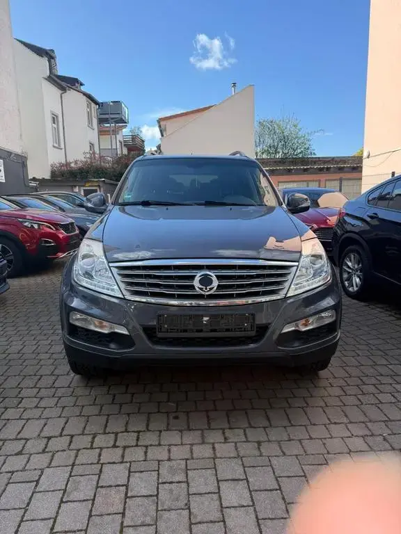 Main__Slider__Photo:Ssangyong Rexton 4WD 7-Sitzer Leder 05/2017-1