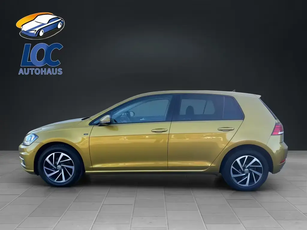 Main__Slider__Photo:Volkswagen Golf VII Lim. Join ACC, APP Connect, Sitzheizung 04/2018-1