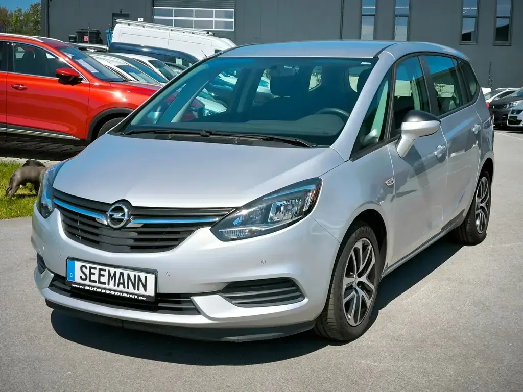 Main__Slider__Photo:Opel Zafira 1.6CDTI Edition*Navi*AHK*PDC 10/2018-1