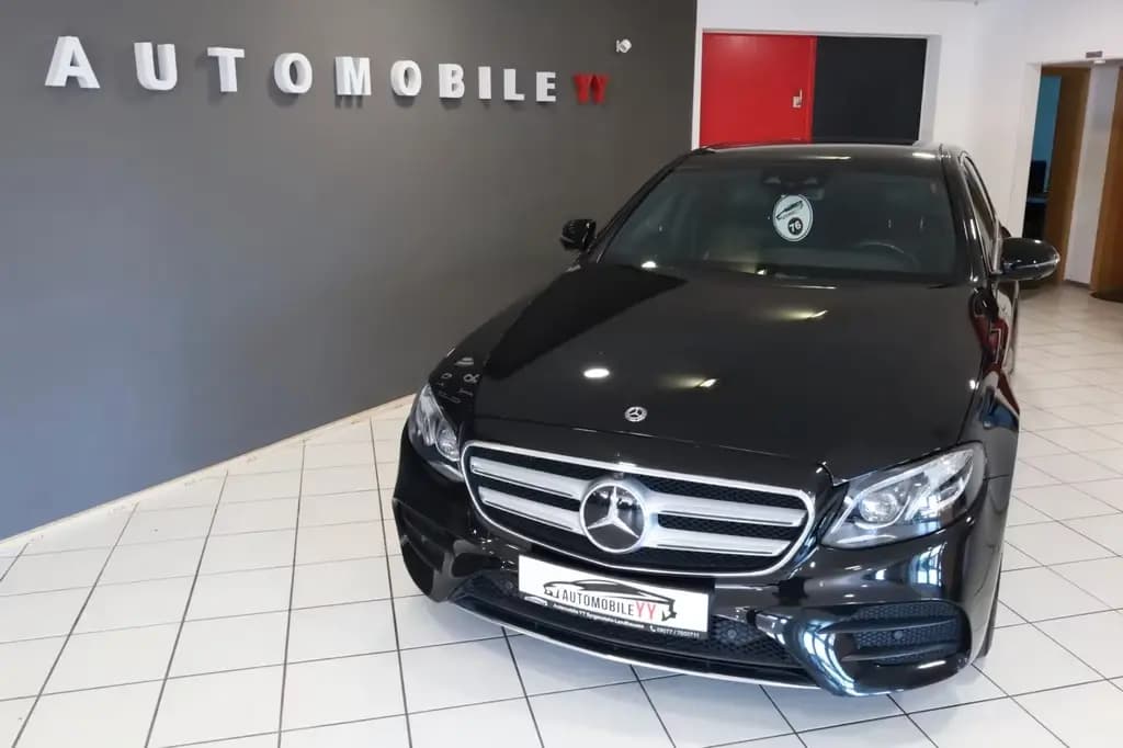 Main__Slider__Photo:Mercedes-Benz E-Class 400d Lim.4M AMG-Line,LED,MBUX,Pano,Air,ACC,360 09/2018-0