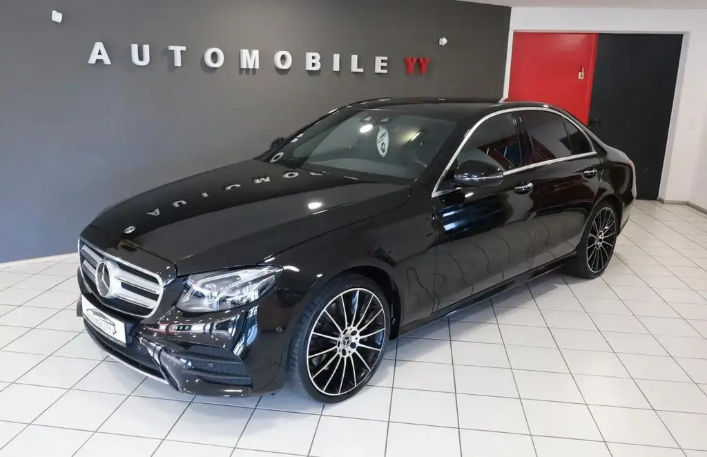 Main__Slider__Photo:Mercedes-Benz E-Class 400d Lim.4M AMG-Line,LED,MBUX,Pano,Air,ACC,360 09/2018-1