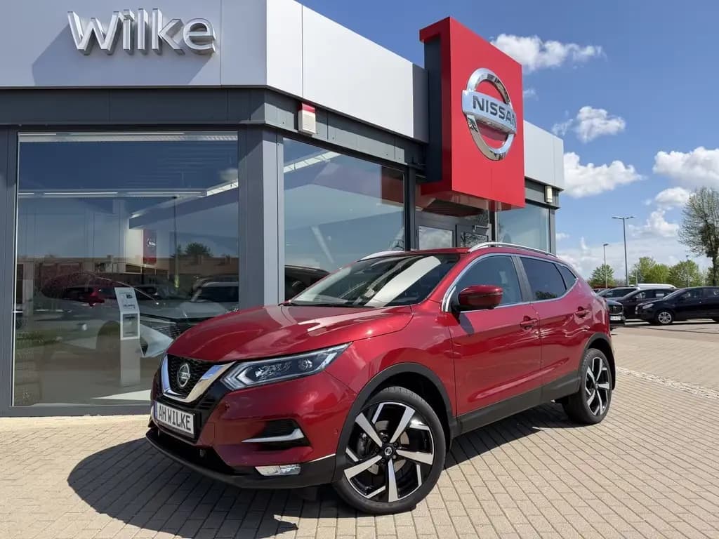 Main__Slider__Photo:Nissan Qashqai 1.3 DIG-T 117 kW Tekna 4x2/PROPILOT/AHK/ 09/2019-0