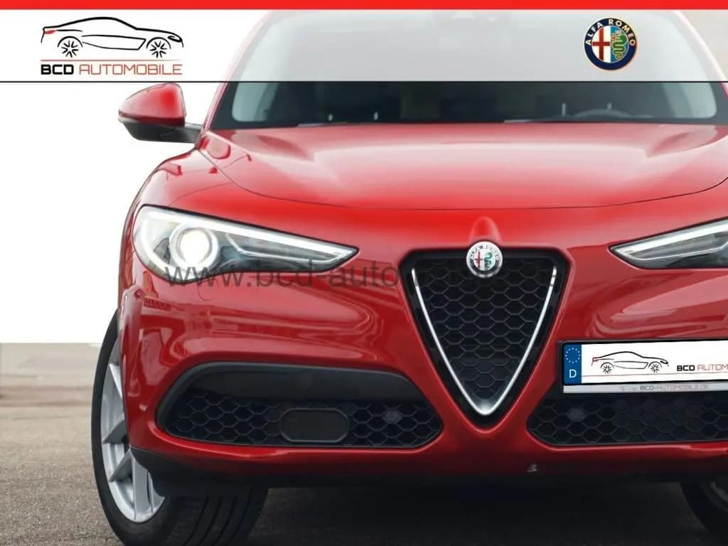 Main__Slider__Photo:Alfa Romeo Stelvio Super Q4*VELOCE*AHK*NAVI*VOLL-LEDER*APPL 07/2020-0