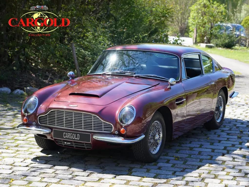 Main__Slider__Photo:Aston Martin DB6 Vantage, Matching Numbers! 04/1967-0