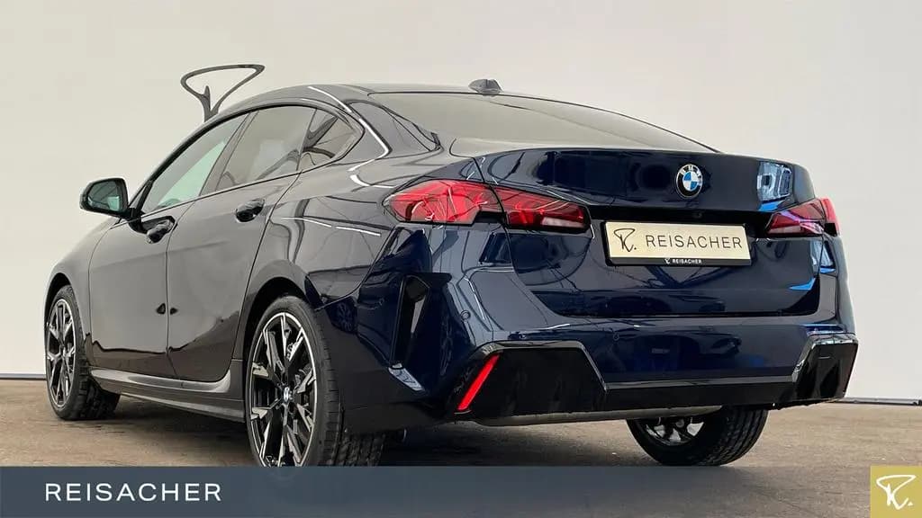 Main__Slider__Photo:BMW 2 Series 220 Gran Coupé Sportpaket Autom. Parksystem 04/2026-0
