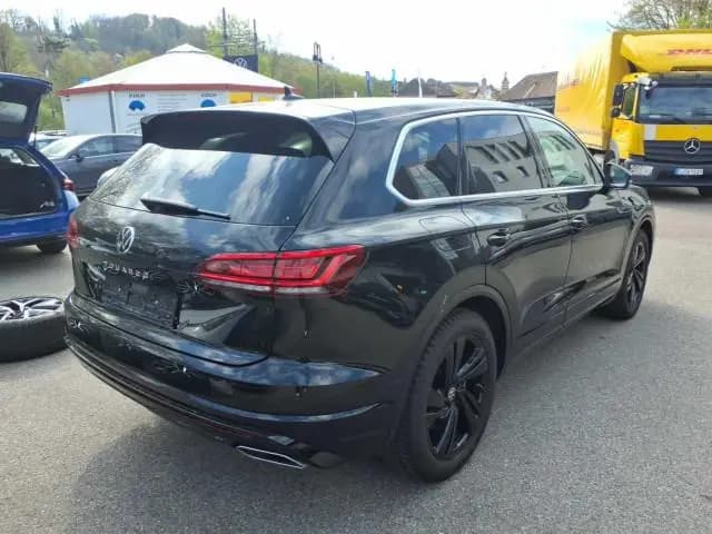 Main__Slider__Photo:Volkswagen Touareg 3.0TSI R-Line 4M HUD Leder AHK Navi LED 03/2023-0