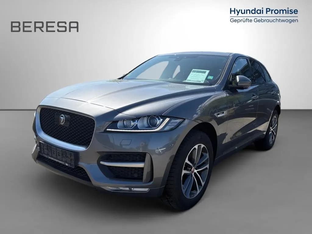 Main__Slider__Photo:Jaguar F-Pace 30d AWD R-Sport AHK SHD Navi LED Winter 11/2018-0