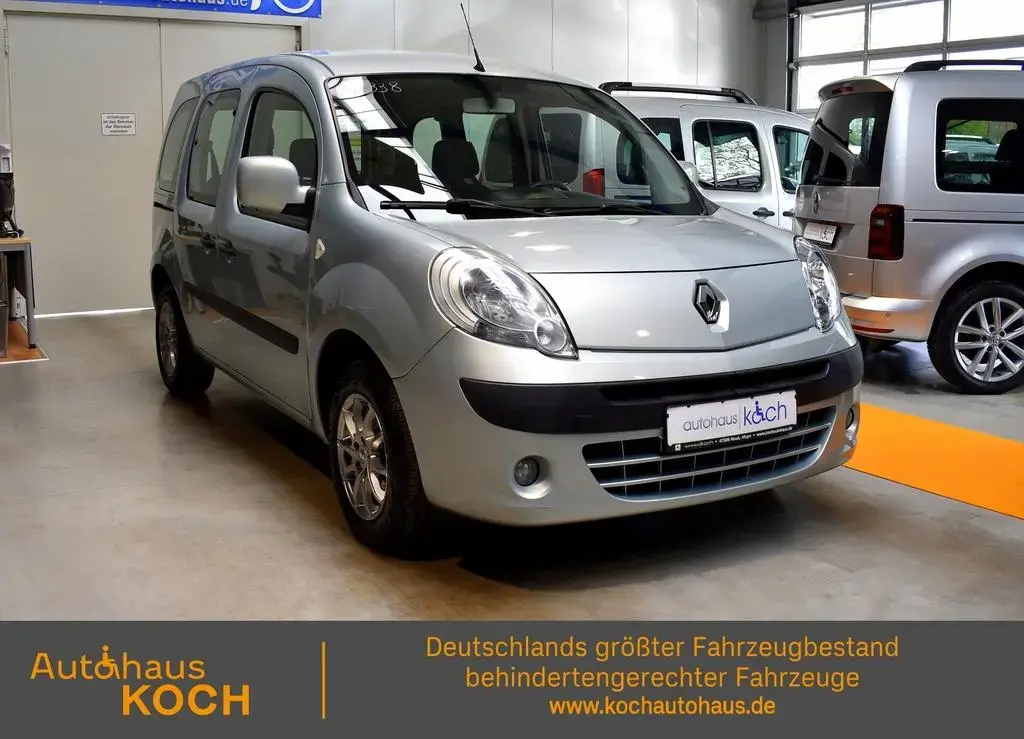 Main__Slider__Photo:Renault Kangoo 1,6 16V Renault Tech rollstuhlgerecht 08/2012-1
