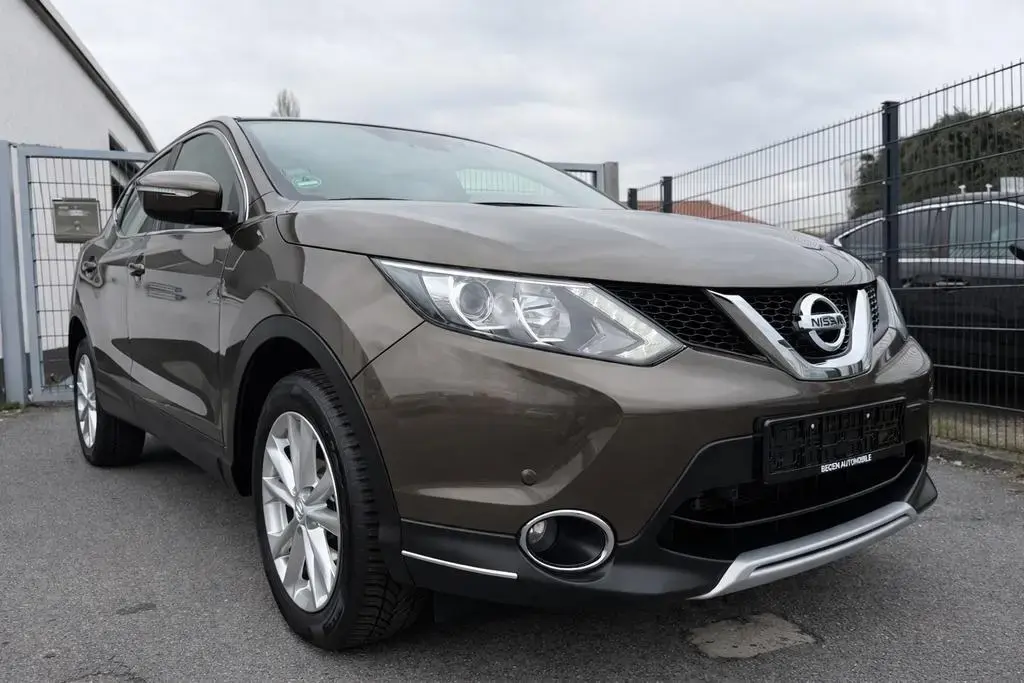 Main__Slider__Photo:Nissan Qashqai Acenta*1 Hand*Unfallfrei*Voll Scheckheft 07/2014-1