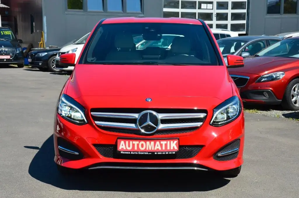 Main__Slider__Photo:Mercedes-Benz B 180 B B 180 04/2016-1