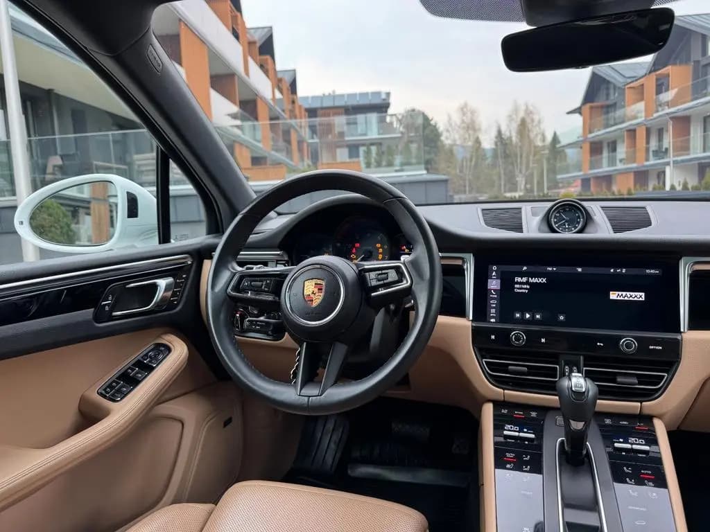 Main__Slider__Photo:Porsche Macan AWD * allrad * pano * kamera * 03/2022-0