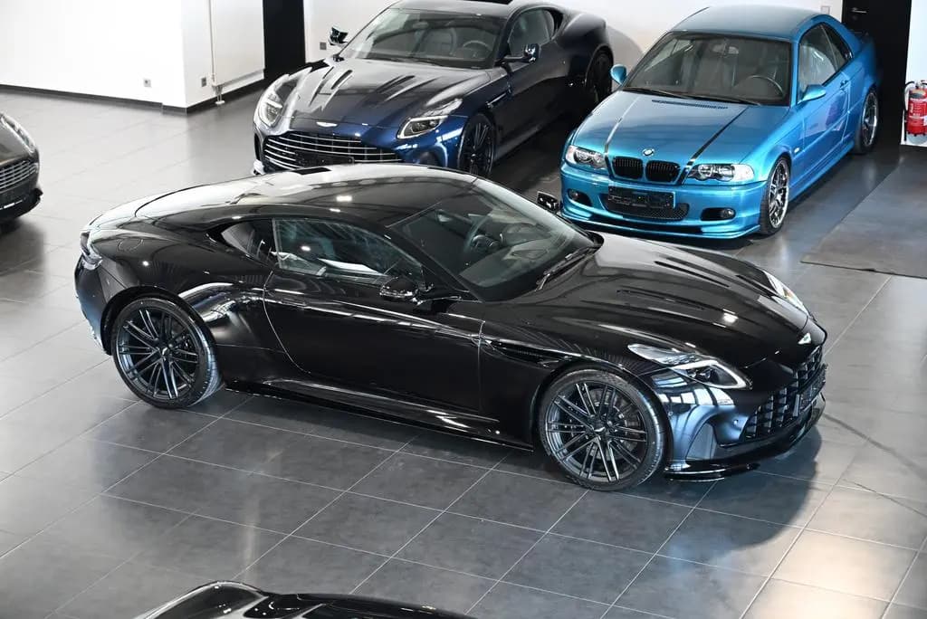 Main__Slider__Photo:Aston Martin DB12 Coupe/Onyx Black/Sport Monotone/Dark Chrome 04/2026-0