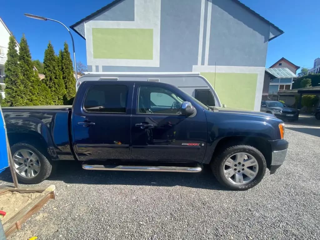Main__Slider__Photo:GMC Sierra pickup, blau, TÜV/KD neu, SD el., 8 Zyl. 04/2007-0
