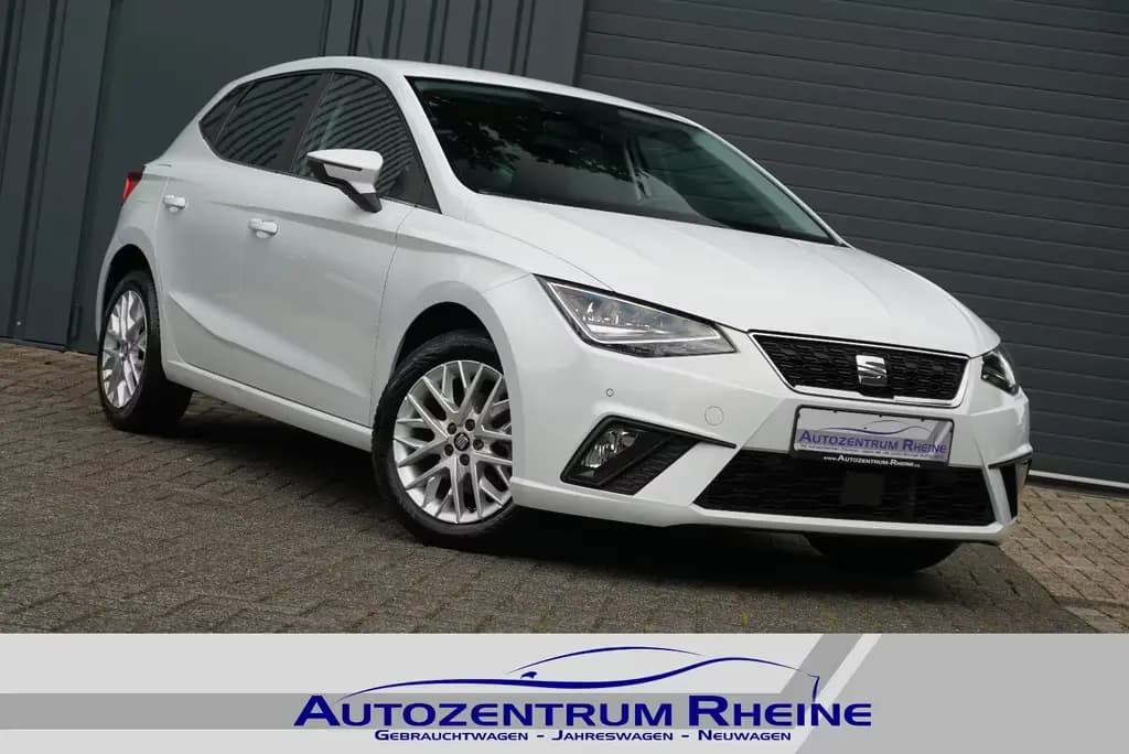 Main__Slider__Photo:Seat Ibiza Style RFK SHZ NAVI 2.Hand LED PDC Scheckhe 11/2018-0