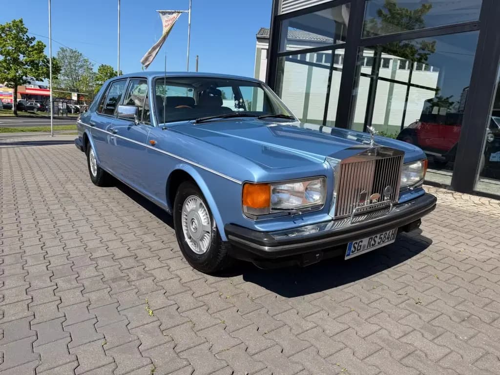Main__Slider__Photo:Rolls-Royce Silver Spirit III 05/1984-0