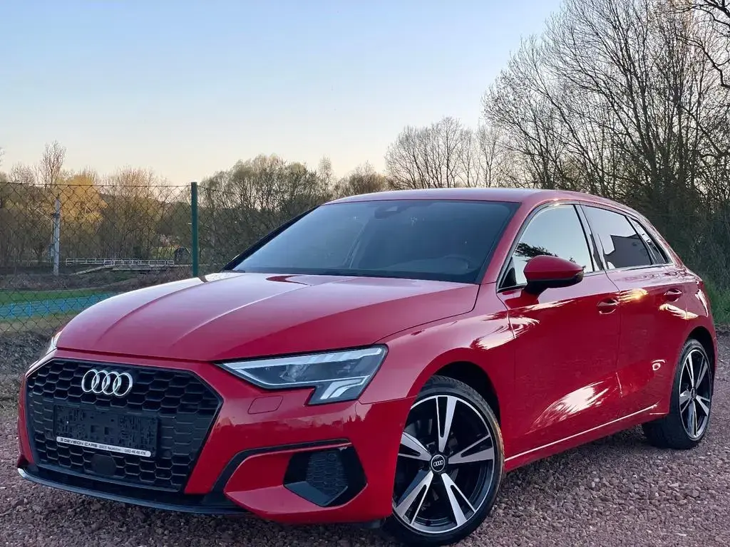 Main__Slider__Photo:Audi A3 Sportback 35 TFSI *S line*Black Paket*1.Hand* 09/2021-1