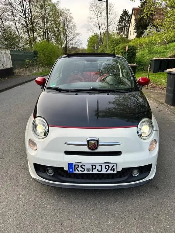 Main__Slider__Photo:Abarth 500C 1.4 T-Jet 16V C - 06/2011-0