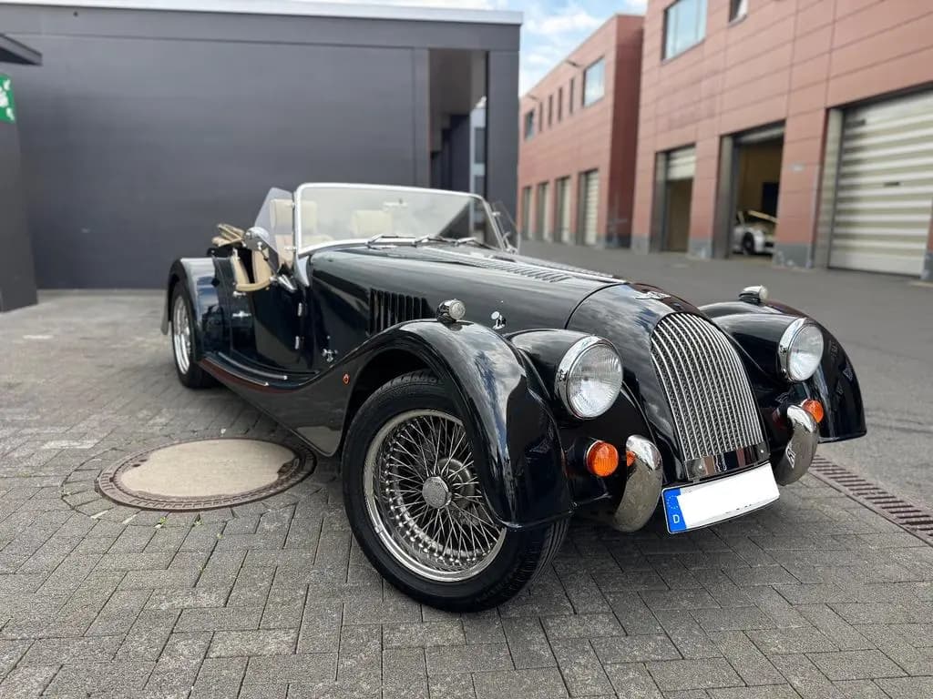 Main__Slider__Photo:Morgan Roadster / 1.Hand 11/2007-0