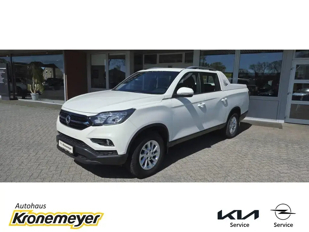 Main__Slider__Photo:Ssangyong Musso Grand 4WD Quartz Pickup Navi Rückfahrkamer 06/2021-1